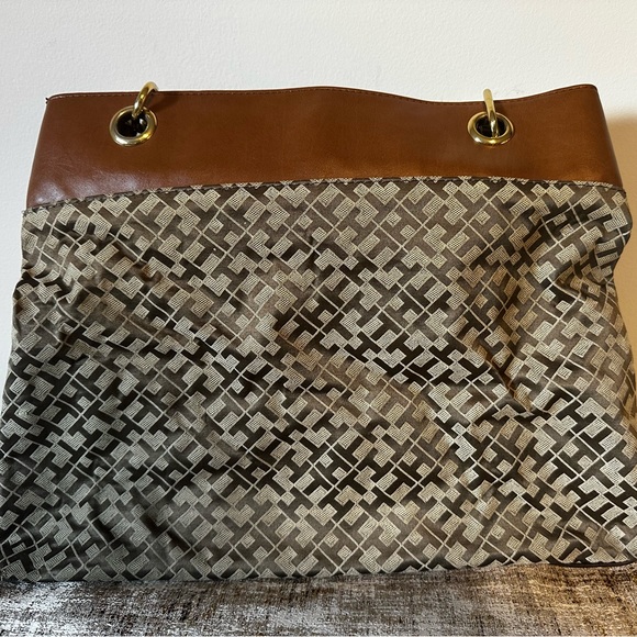 Tommy Hilfiger Tote Purse - Picture 3 of 4
